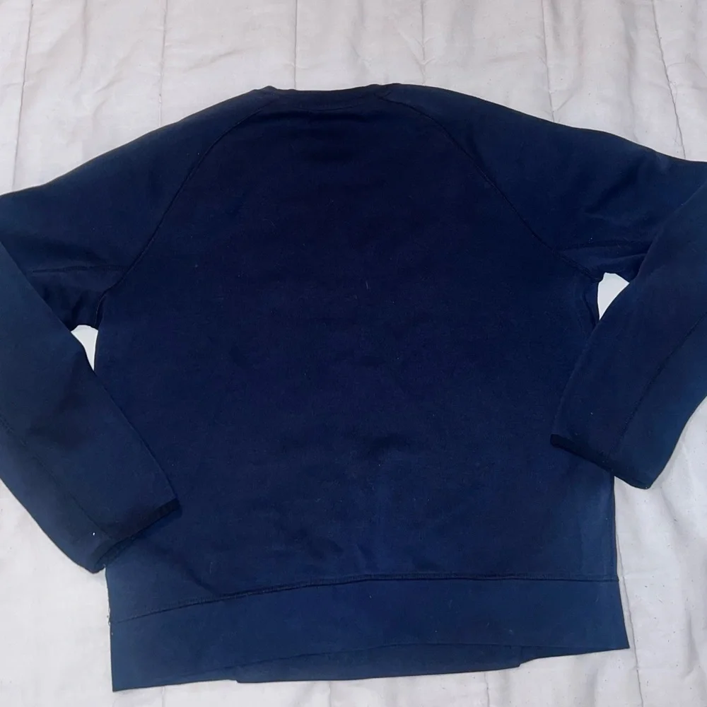 Nike tech fleece sweater